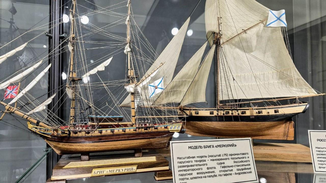 Выставка ко Дню ВМФ "Честь имею!" начала работу в музее Северного флота